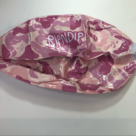 RipNDip Pink Camo Inflatable Beach Ball Toy - Picture 2 of 3